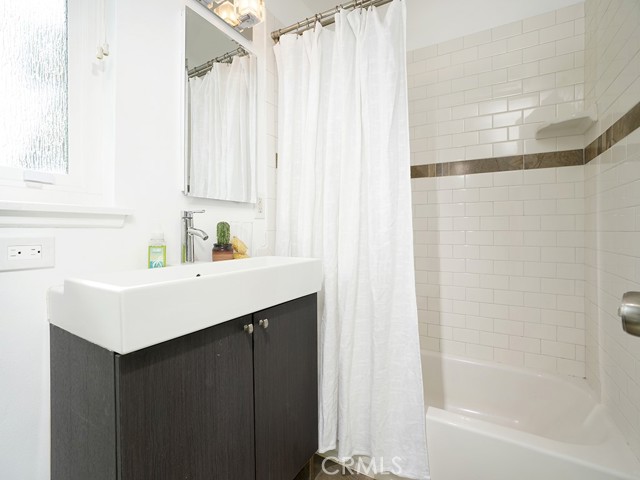 8214c874 E53d 4cb7 95b5 766d0c28fe2d