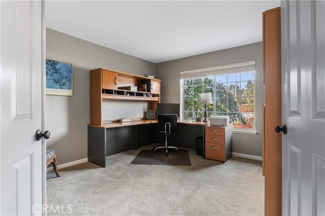 Detail Gallery Image 7 of 51 For 346 Vista De Oro, Hollister,  CA 95023 - 4 Beds | 3/1 Baths