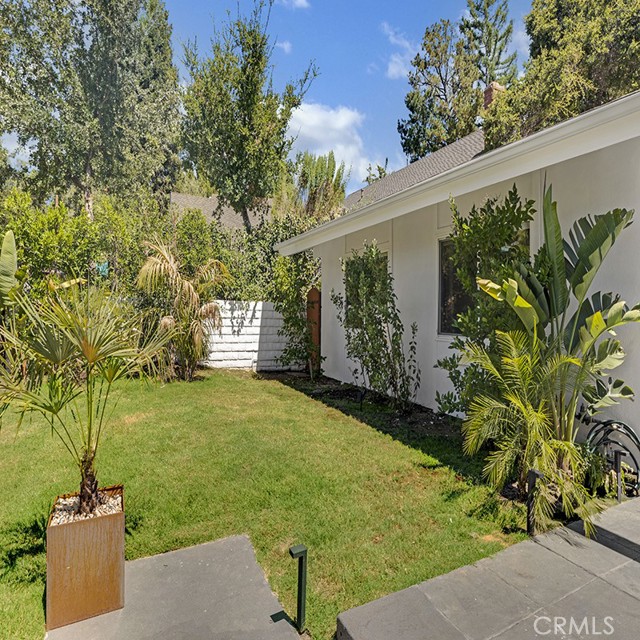 23020 Wrencrest Drive, Calabasas CA: https://media.crmls.org/medias/821527bb-1128-4127-b635-43ead72c83ad.jpg
