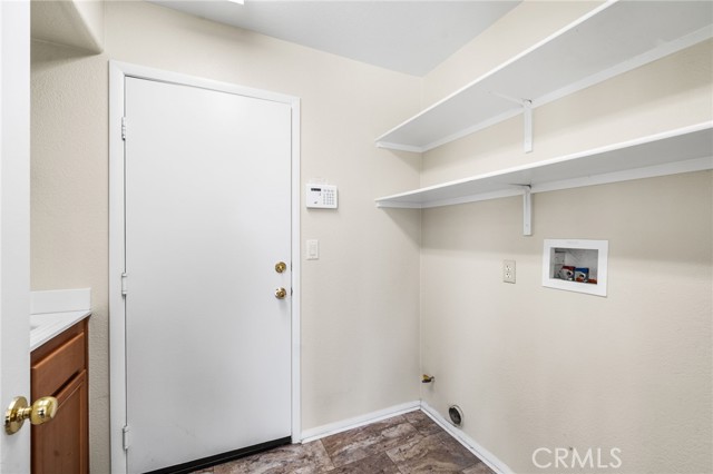 Detail Gallery Image 16 of 47 For 1232 Sunburst, Beaumont,  CA 92223 - 4 Beds | 3 Baths