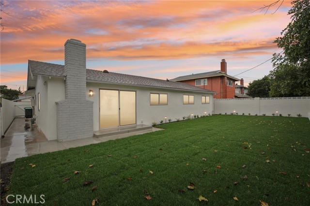 Detail Gallery Image 27 of 31 For 1147 Charleston, Costa Mesa,  CA 92626 - 4 Beds | 2 Baths