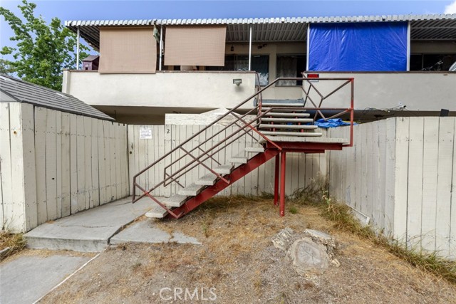 12401 Archwood Street, North Hollywood CA: https://media.crmls.org/medias/82169d15-a0a2-4e37-86eb-1d8517f0d3d8.jpg