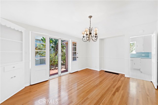 Detail Gallery Image 8 of 19 For 333 Locust St, Laguna Beach,  CA 92651 - 2 Beds | 1 Baths