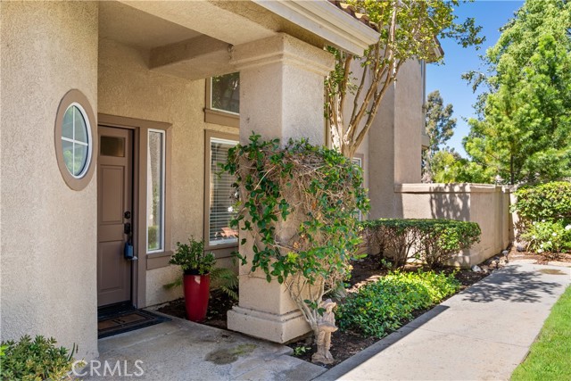 215 Encantado, Rancho Santa Margarita CA: https://media.crmls.org/medias/82182011-8ef1-45ea-9c13-f76cd7f90a07.jpg