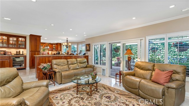 Detail Gallery Image 21 of 73 For 42 Monticello, Irvine,  CA 92620 - 4 Beds | 2/1 Baths