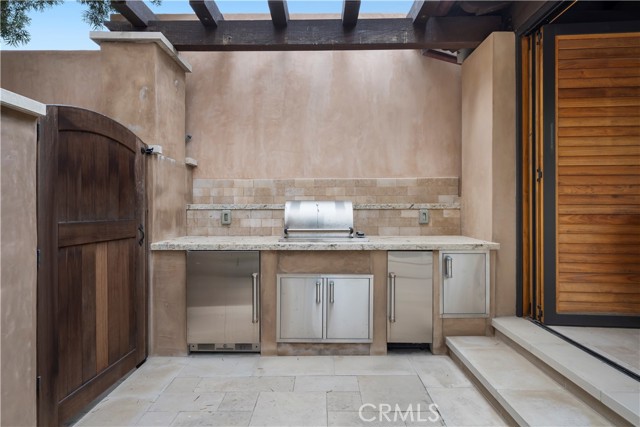 114 N Ardmore Avenue, Manhattan Beach CA: https://media.crmls.org/medias/821835e6-27cb-4489-a53d-f2f128dce3ce.jpg