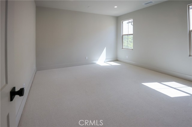 118 Mossvine, Irvine CA: https://media.crmls.org/medias/821922df-8943-4462-bd40-c4132a5e0bdf.jpg