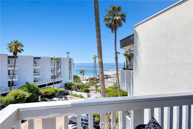 630 The Village, Redondo Beach, California 90277, 1 Bedroom Bedrooms, ,1 BathroomBathrooms,Residential,Sold,The Village,SB22154695