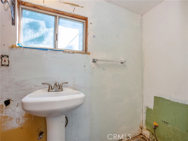 Detail Gallery Image 22 of 41 For 210 W Ash Ave, Burbank,  CA 91502 - 2 Beds | 1 Baths