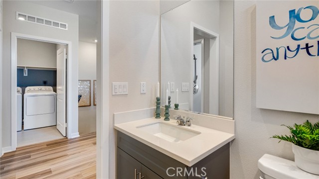 Detail Gallery Image 10 of 20 For 2820 E Bedford Privado, Ontario,  CA 91762 - 3 Beds | 2/1 Baths