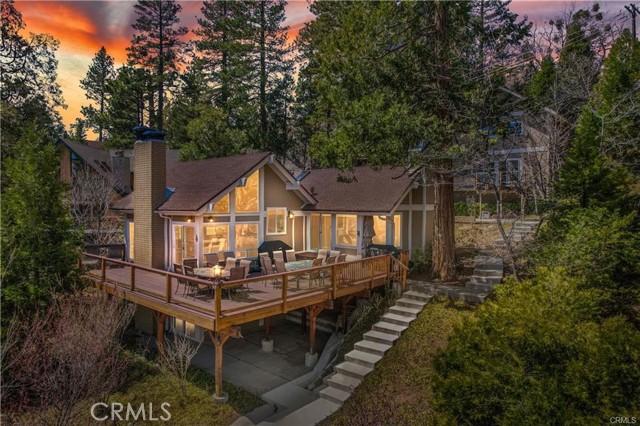 Detail Gallery Image 2 of 52 For 27513 W Shore Rd, Lake Arrowhead,  CA 92352 - 6 Beds | 4/1 Baths