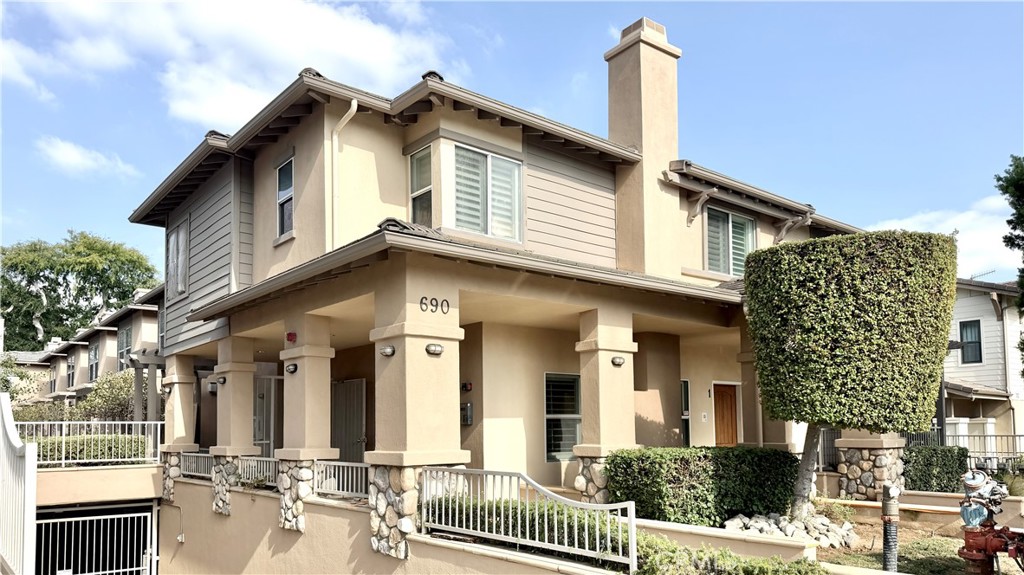 690 S Marengo Avenue #6