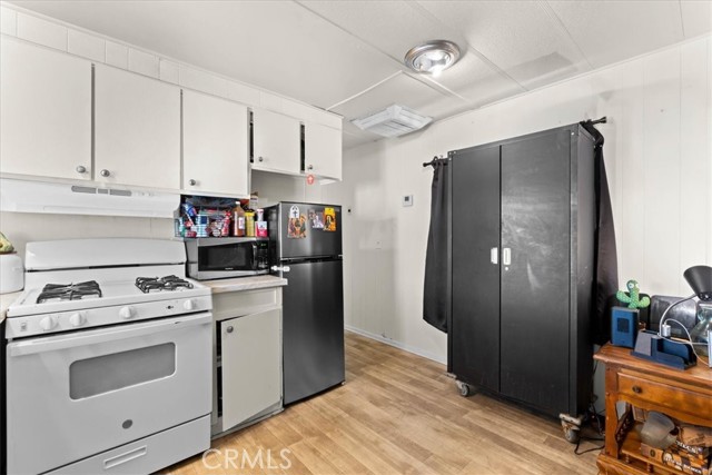 Detail Gallery Image 13 of 32 For 716 N Grand Ave #I-5,  Covina,  CA 91724 - 1 Beds | 1 Baths