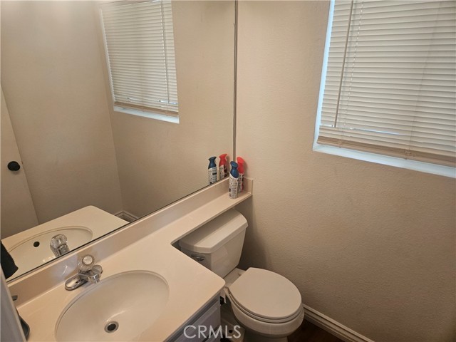 Detail Gallery Image 13 of 39 For 37323 Daybreak Street, Palmdale,  CA 93550 - 4 Beds | 3 Baths