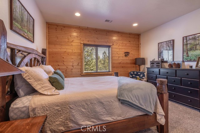 Detail Gallery Image 33 of 67 For 1046 Heritage, Big Bear City,  CA 92314 - 5 Beds | 4/1 Baths