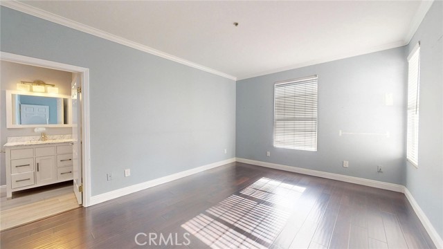 Detail Gallery Image 14 of 30 For 12407 Moorpark #301,  Studio City,  CA 91604 - 2 Beds | 2/1 Baths