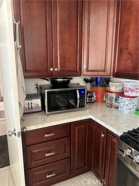 1029 1029 W Madrona, Rialto CA: https://media.crmls.org/medias/822083a2-b895-4717-bdf2-d360dc70b98a.jpg