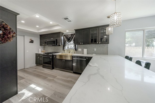 Detail Gallery Image 12 of 59 For 3340 Brittany Ln, Lancaster,  CA 93536 - 3 Beds | 2 Baths