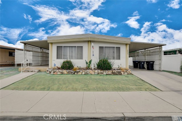 Detail Gallery Image 1 of 28 For 1735 San Leandro Dr, Hemet,  CA 92545 - 2 Beds | 2 Baths