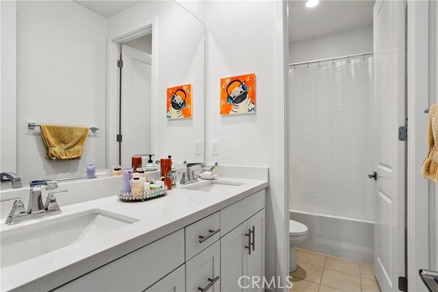 14432 Windfall Lane, Huntington Beach CA: https://media.crmls.org/medias/8221f5e5-7f54-484a-8950-72e95e754889.jpg