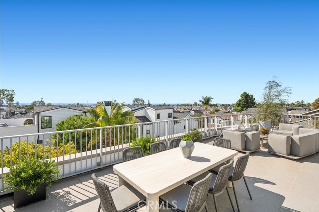 Detail Gallery Image 31 of 37 For 706 Poinsettia, Corona Del Mar,  CA 92625 - 5 Beds | 3/1 Baths