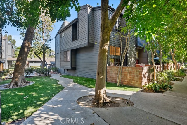 Detail Gallery Image 35 of 45 For 5707 Topanga Canyon Bld #7,  Woodland Hills,  CA 91367 - 2 Beds | 2/1 Baths