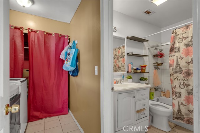 Detail Gallery Image 31 of 66 For 21931 Violeta Ave, Hawaiian Gardens,  CA 90716 - – Beds | – Baths