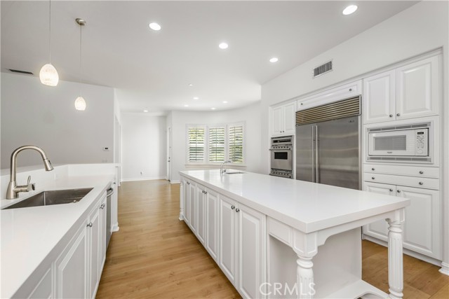 26 Marble Sands, Newport Beach CA: https://media.crmls.org/medias/82235f70-b40a-4a4a-9d40-a1330f4b948d.jpg