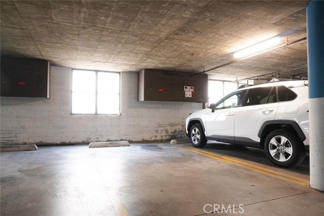 570 W Stocker Street, Glendale CA: https://media.crmls.org/medias/8223cb25-1ec0-4fc0-af64-b0372a7b55fa.jpg