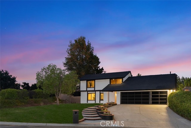 6032 Sun Knoll Circle, Yorba Linda CA: https://media.crmls.org/medias/8223e8ff-256e-43a6-a332-4de42093d7fd.jpg