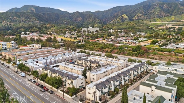 Detail Gallery Image 40 of 43 For 14325 Foothill #9,  Sylmar,  CA 91342 - 2 Beds | 2/1 Baths