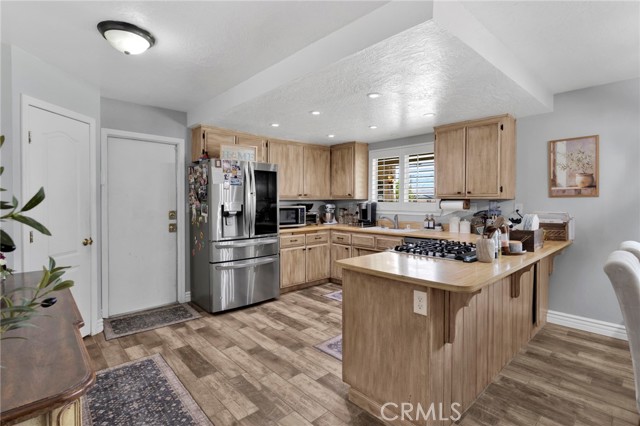 11846 Ivy Ave, Hesperia, CA 92345 photo 2