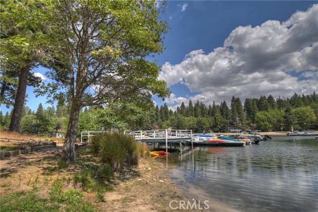 0 North Bay, Lake Arrowhead CA: https://media.crmls.org/medias/8224f06b-59b9-4318-a234-1e14972f69e3.jpg
