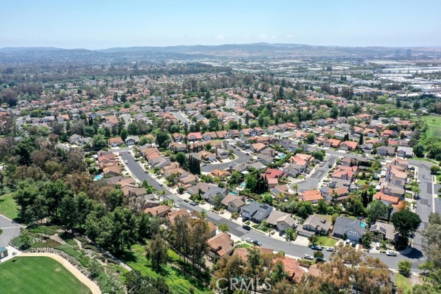 20931 Avenida Amapola, Lake Forest CA: https://media.crmls.org/medias/82257b3e-da42-4257-a076-ba6b9ba63803.jpg