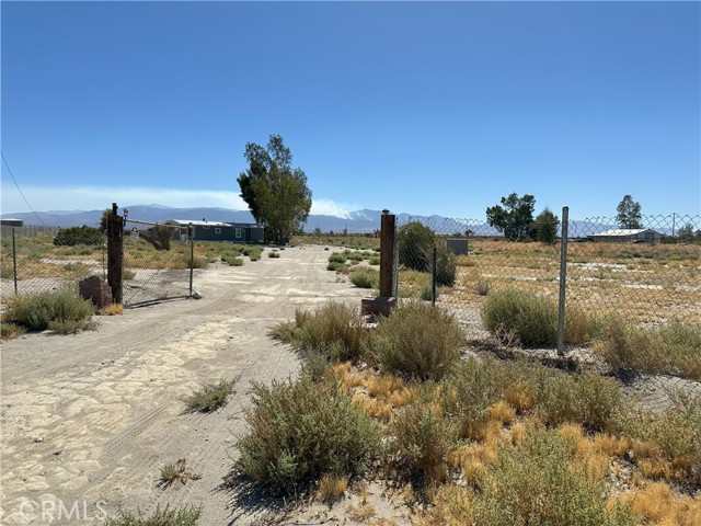 Detail Gallery Image 2 of 10 For 18686 Dancove Ct, Adelanto,  CA 92301 - 2 Beds | 1 Baths