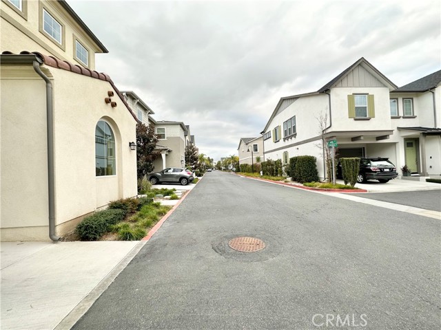 Detail Gallery Image 26 of 28 For 403 Aura Dr, Costa Mesa,  CA 92626 - 4 Beds | 3 Baths