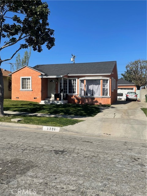 MLS# DW23025900