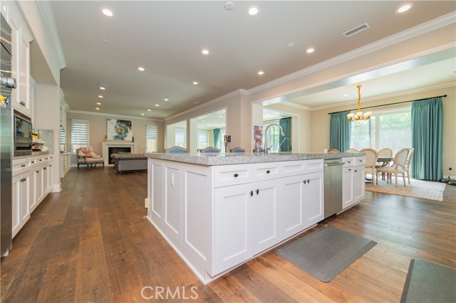 104 Quiet Place, Irvine CA: https://media.crmls.org/medias/82273787-70fe-41d0-834d-86b81d0c808f.jpg