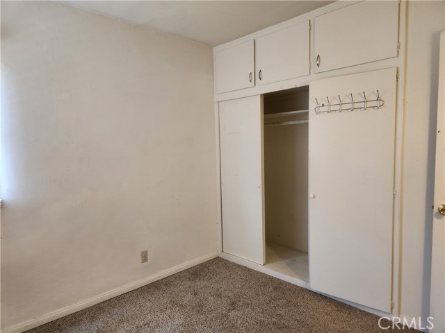 Image 19 of 27 For 4910 Kauffman Avenue