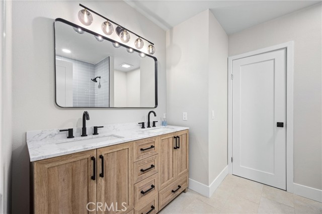 9185 Jadeite Avenue, Rancho Cucamonga CA: https://media.crmls.org/medias/8228ae0e-91b8-44e4-ad50-b0a3ff016e5b.jpg