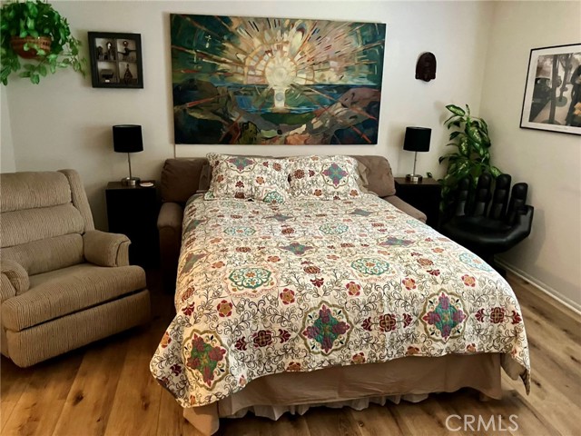 Detail Gallery Image 5 of 7 For 3548 Gladiola Dr a,  Calabasas,  CA 91302 - 2 Beds | 1 Baths