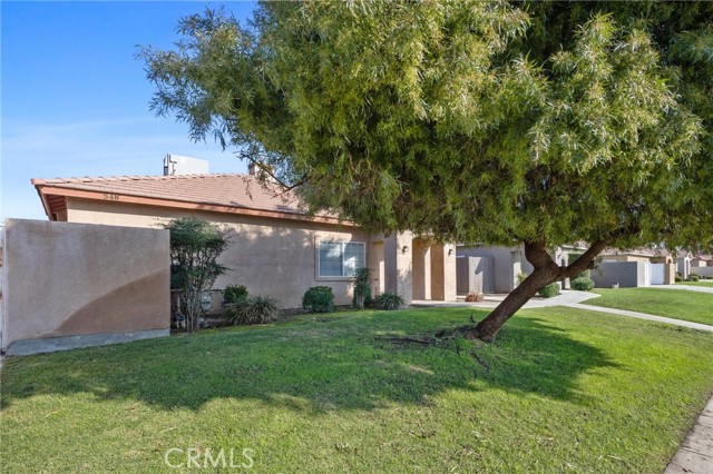 Detail Gallery Image 3 of 14 For 548 Yellow Meadow Ct., Bakersfield,  CA 93308 - – Beds | – Baths