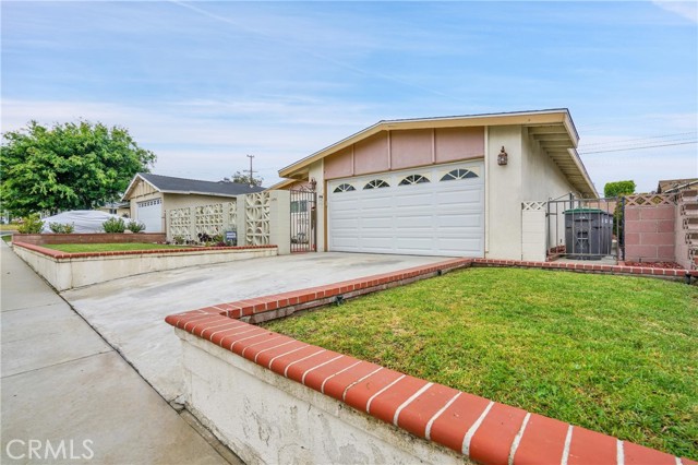 19208 Belshaw Ave, Carson, CA 90746