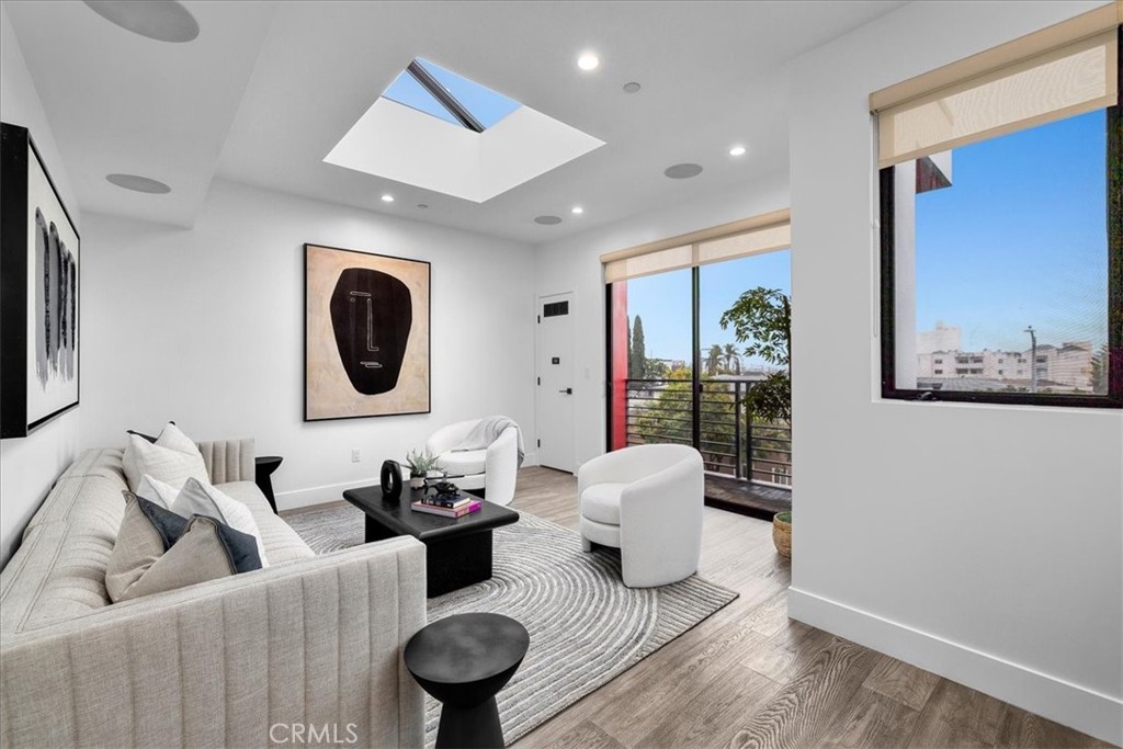 MLS #SB25034214 img 5