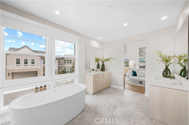 281 Burwood, Lake Forest CA: https://media.crmls.org/medias/822b8012-d99b-4509-94be-2c5c2d432146.jpg