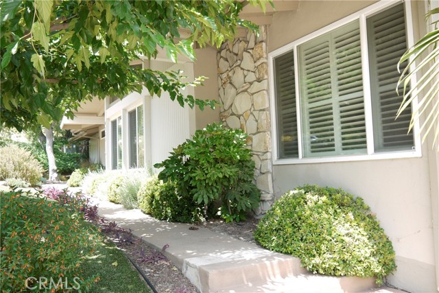 Detail Gallery Image 46 of 48 For 4127 Lanterman, La Canada Flintridge,  CA 91011 - 3 Beds | 2/1 Baths