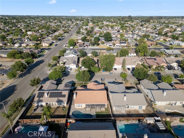 525 Mallard Avenue, Lemoore CA: https://media.crmls.org/medias/822c15ce-a08b-4a22-ae80-67935d45ae1e.jpg