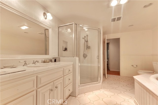 Detail Gallery Image 30 of 58 For 4771 Vista De Oro, Woodland Hills,  CA 91364 - 6 Beds | 4/1 Baths