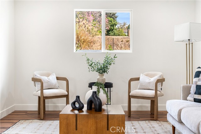 215 E Sierra Madre Avenue, Azusa CA: https://media.crmls.org/medias/822cd4e6-5661-4491-8b7d-ebde5c0a0cda.jpg