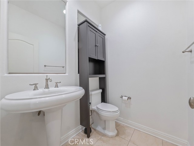 12800 Via Donatello, Porter Ranch CA: https://media.crmls.org/medias/822cfefe-f2ab-49ad-9a94-809dceee2603.jpg